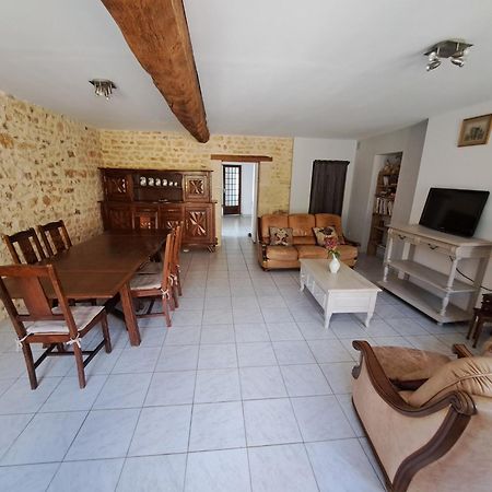 Bed and Breakfast Domaine De La Briouse Sanxay Екстер'єр фото