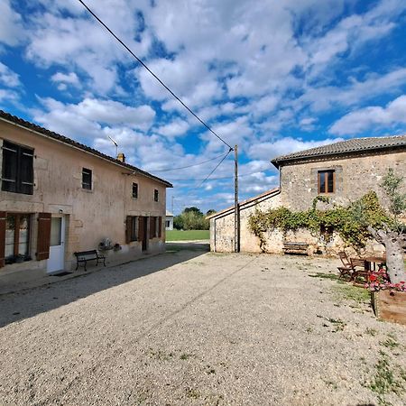 Bed and Breakfast Domaine De La Briouse Sanxay Екстер'єр фото
