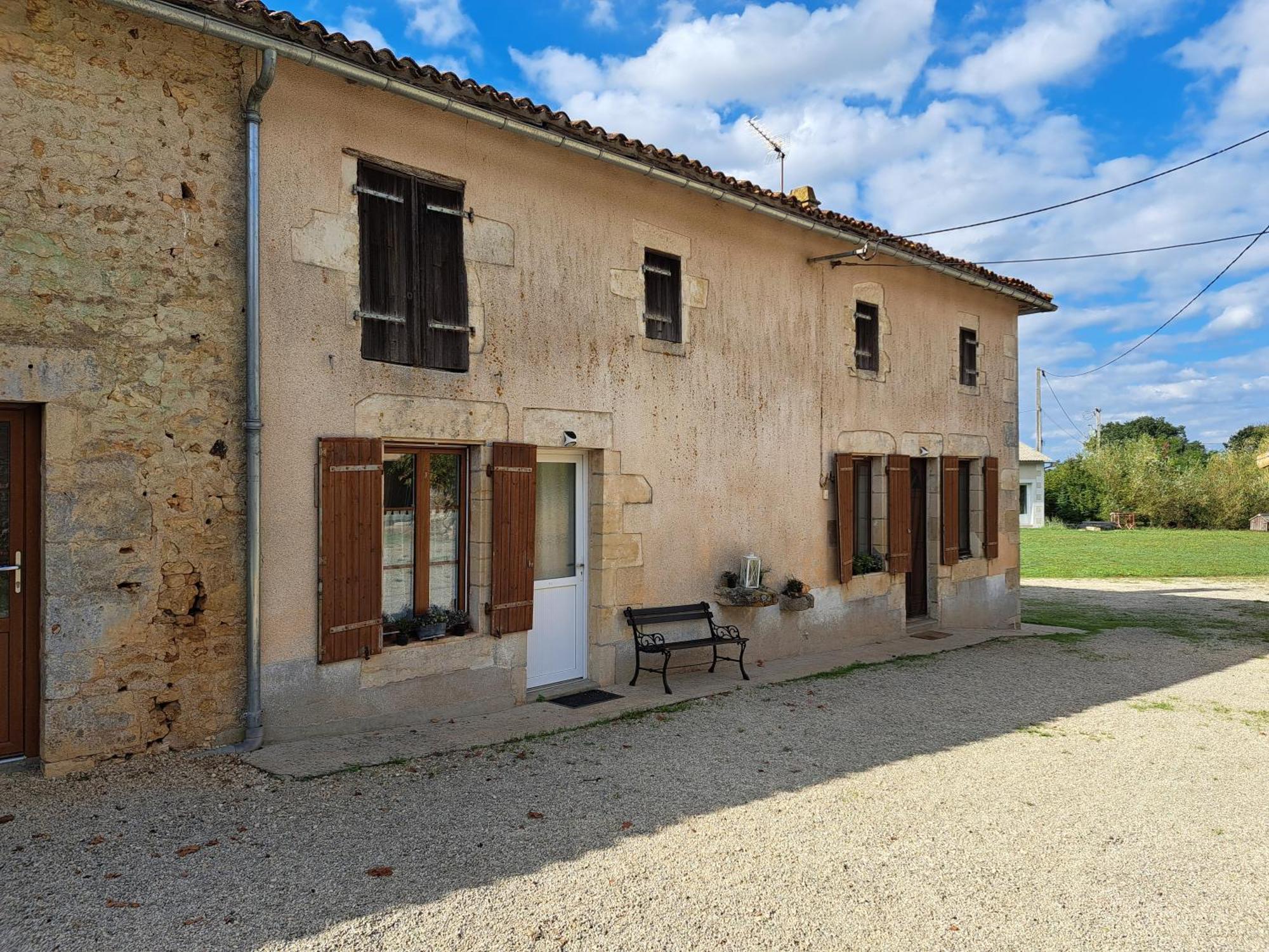 Bed and Breakfast Domaine De La Briouse Sanxay Екстер'єр фото